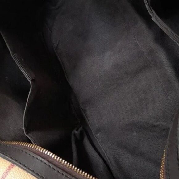 Gorgeous Classic Vintage Burberry Satchel! - Picture 11 of 16